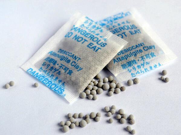 Clay Desiccant (2).jpg Clay Desiccant (2).jpg