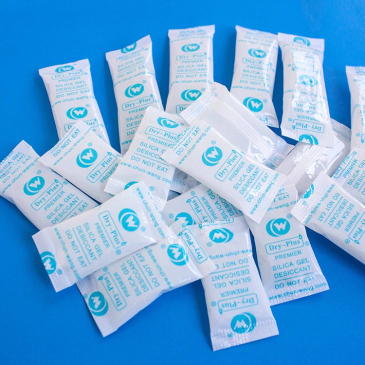 High Quality Desiccant Packed In White Anti-oil Film